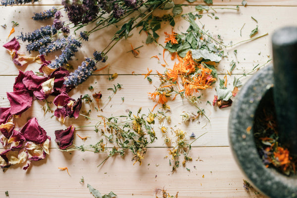 natural herbs traditionaly used for beauty and body care