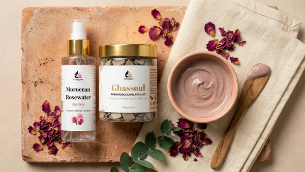 Rosenwasser-Ghassoul-Maske: Die feuchtigkeitsspendende Rosenerde-Kur aus dem Hammam