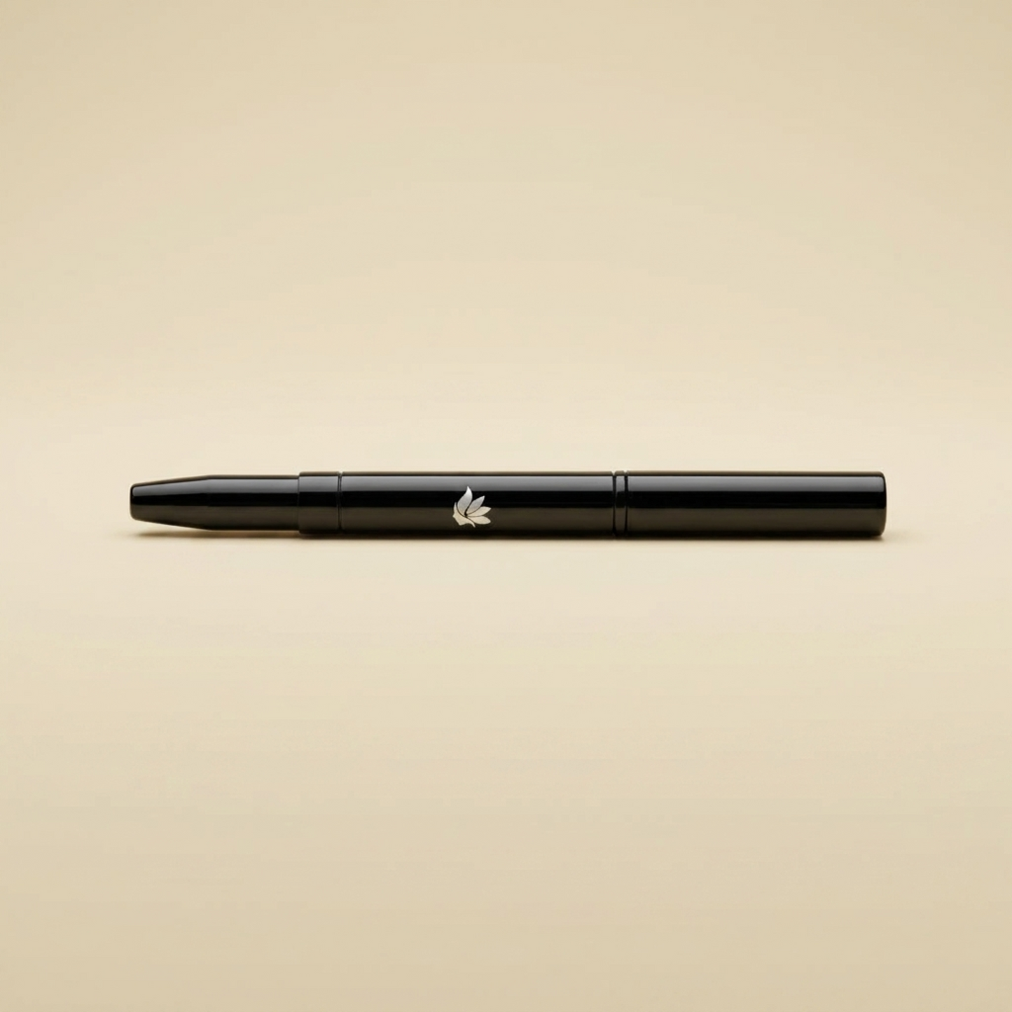 Double Lip Brush – Precise application of Aker Fassi & lip color