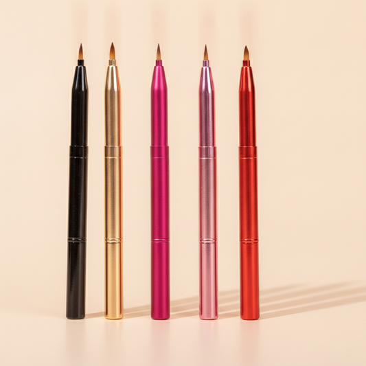 Doppel-Lippenpinsel – Präzises Auftragen von Aker Fassi & Lippenfarbe