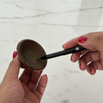 Aker Fassi im goldenen Tiegel – Traditionelles marokkanisches Rouge & Lippenstift | Natürlich & handgefertigt